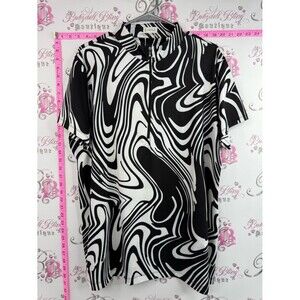 Lopez Abstract Zip-Front Short Sleeve Top Black & White swirl pattern flowy